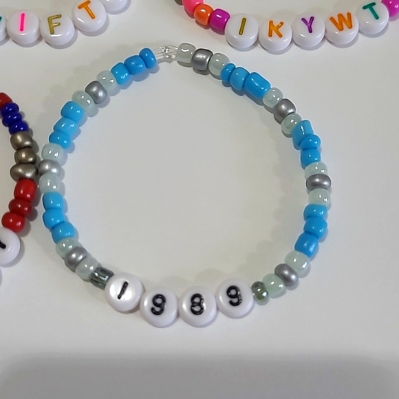 TAYLOR SWIFT BRACELETS - Handmade - Picture 6 of 7